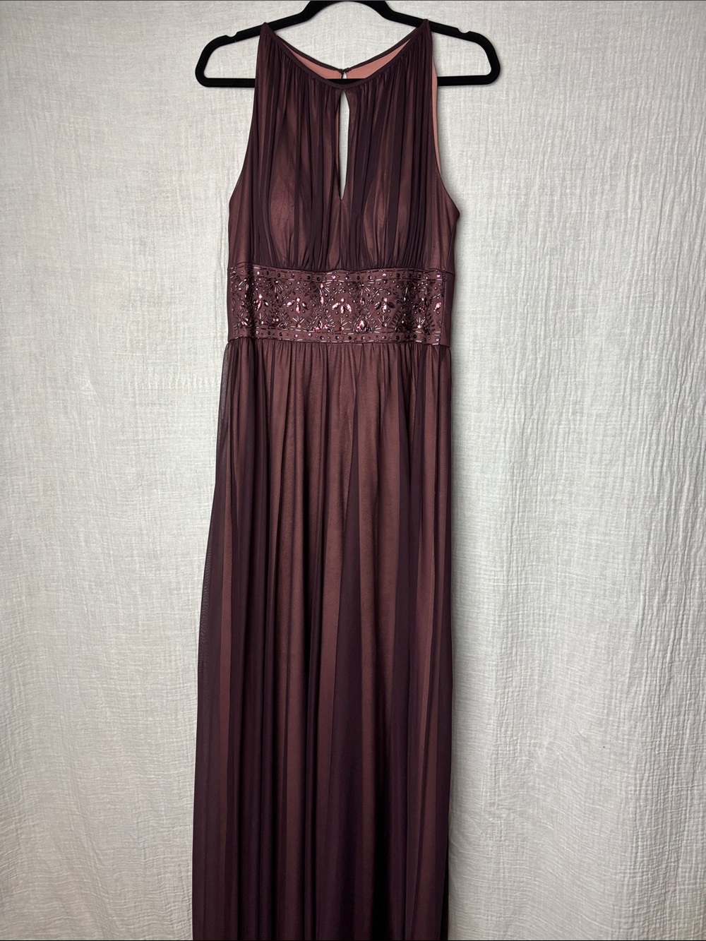 Jessica Howard Burgundy Sleeveless Beaded Empire Waist Evening Gown